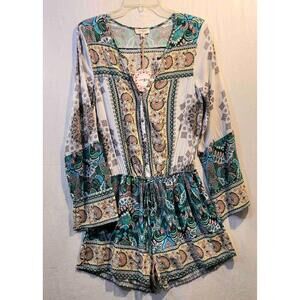 NWT Umgee Floral Boho Long Sleeve‎ Romper Small 100% Cotton Buttons Pockets
